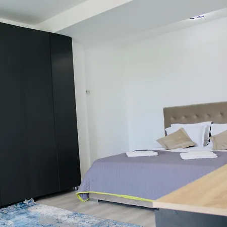 Lyvan's Wild - Mamaia Nord Apartment Navodari