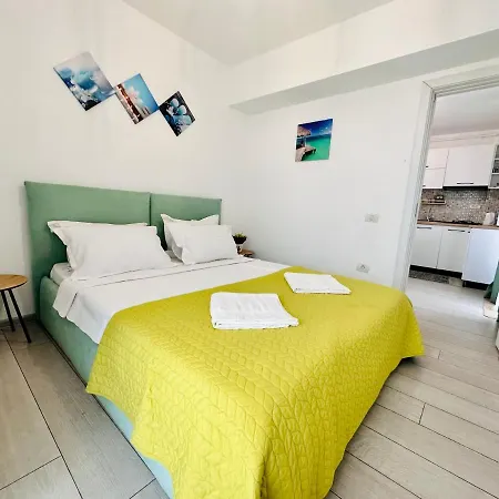 Apartment Lyvan's Wild - Mamaia Nord *