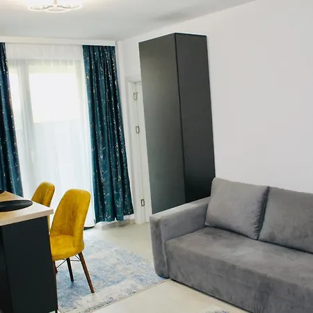 Lyvan's Wild - Mamaia Nord Apartment Navodari